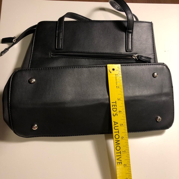 Mia and Luca handbag - Picture 8 of 9